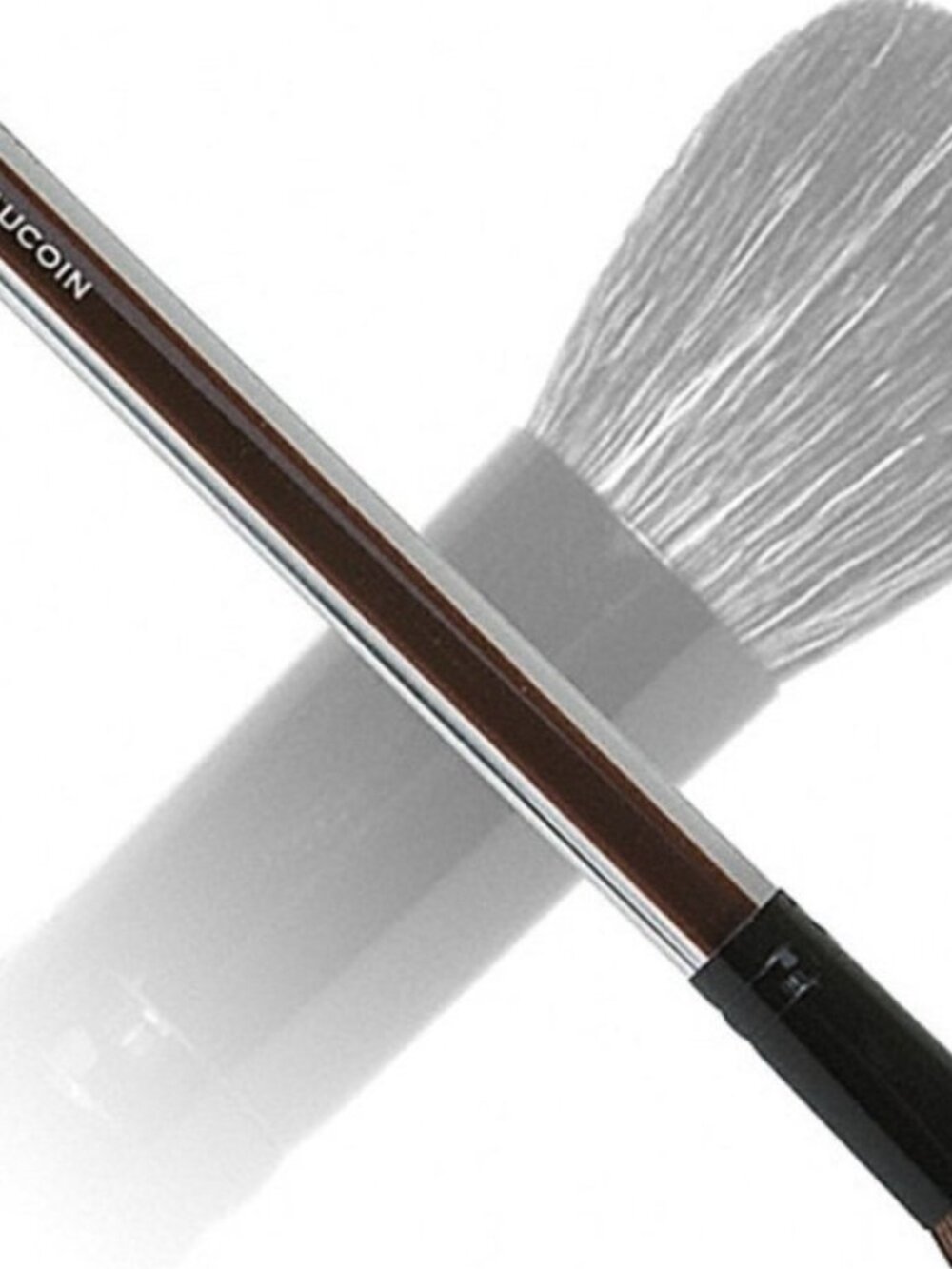 NIB ☑️ KEVYN AUCOIN - THE CONTOUR BRUSH - 100% AUTHENTIC